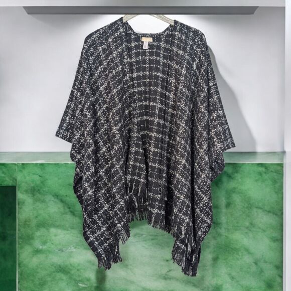 MICHAEL Michael Kors Nubby Knit Throw Ruana Poncho Plaid Pattern Black Silver OS - Picture 1 of 6